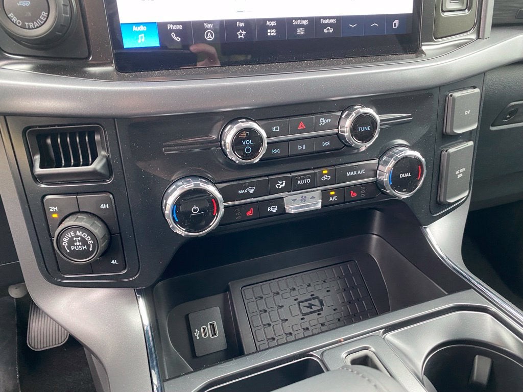 2026 Ford F-150 XLT - 4WD - POWERBOOST HYBRID