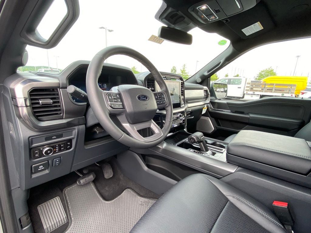 2026 Ford F-150 Lariat - 4WD - POWERBOOST HYBRID