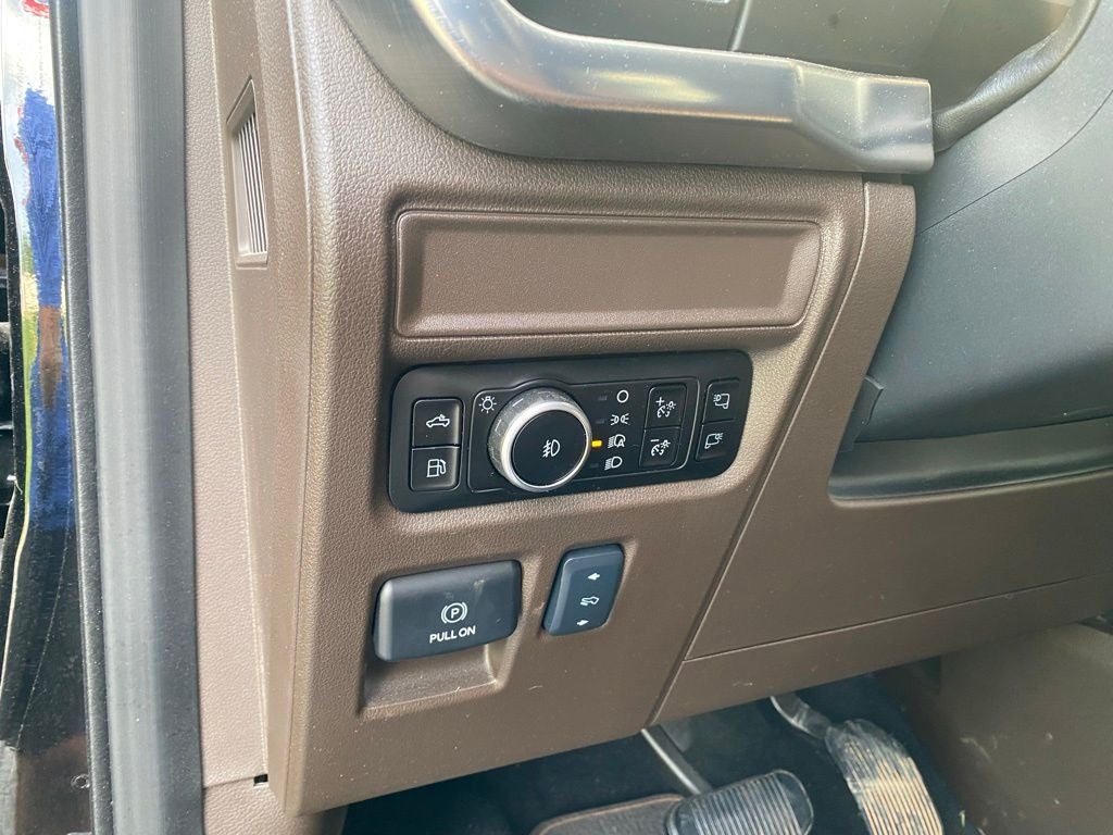 2025 Ford F-150 King Ranch - FORD GOLD CERTIFIED - ONE OWNER