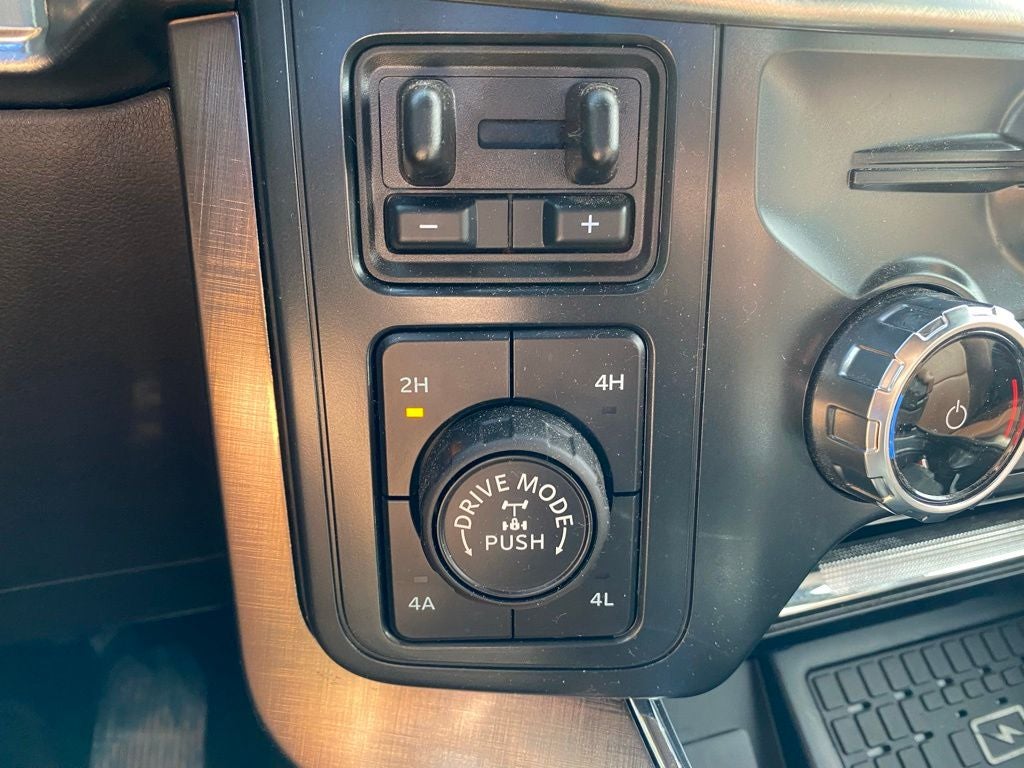 2025 Ford F-150 King Ranch - FORD GOLD CERTIFIED - ONE OWNER