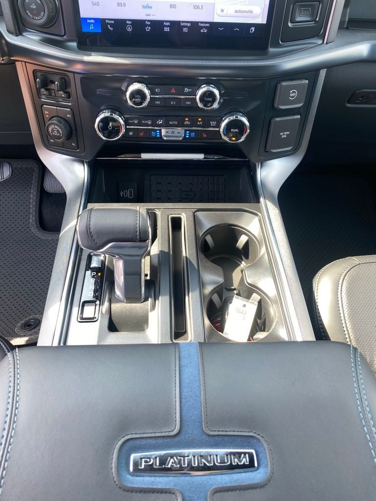 2025 Ford F-150 Platinum