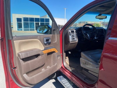 2017 GMC Sierra 1500 SLT - 4WD - 5.3L V8 - CLEAN CARFAX - LOW MILES
