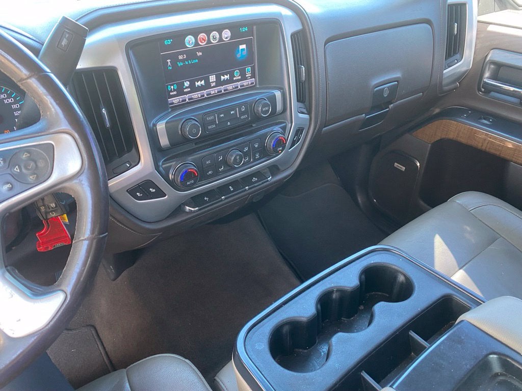 2017 GMC Sierra 1500 SLT - 4WD - 5.3L V8 - CLEAN CARFAX - LOW MILES