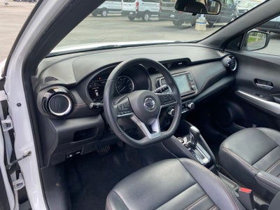 2020 Nissan Kicks SR
