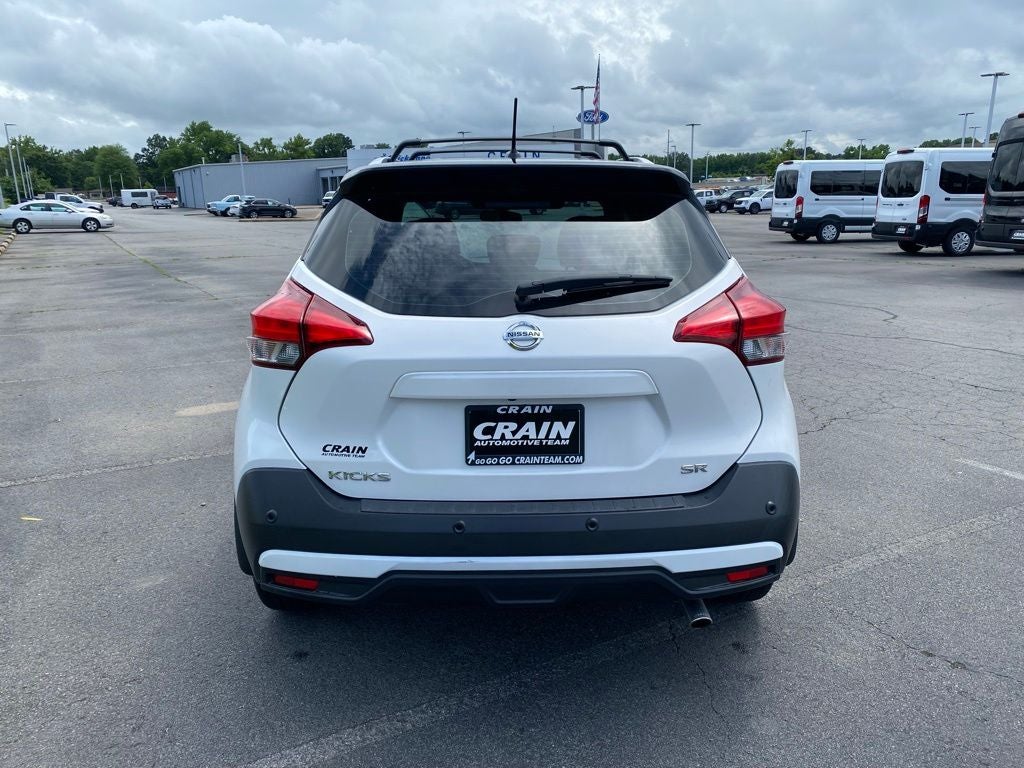 2020 Nissan Kicks SR