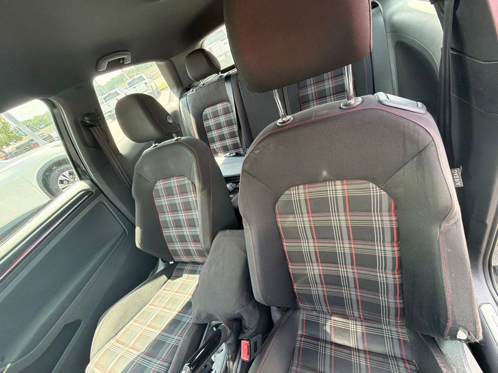 2016 Volkswagen Golf GTI S
