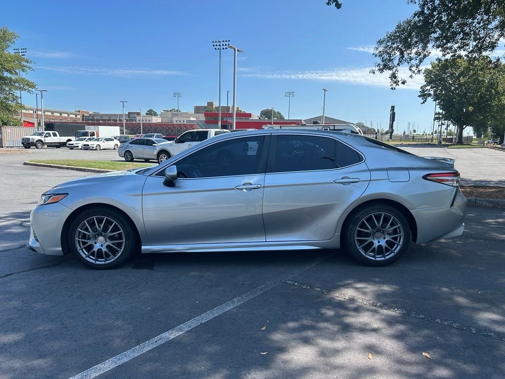 2019 Toyota Camry SE - FORD BLUE CERTIFIED