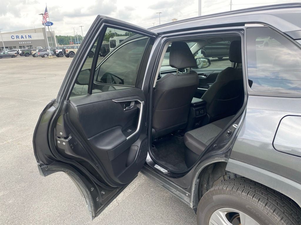 2023 Toyota RAV4 Hybrid XLE