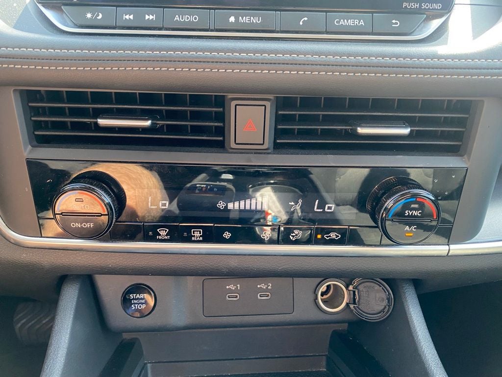 2025 Nissan Rogue SV