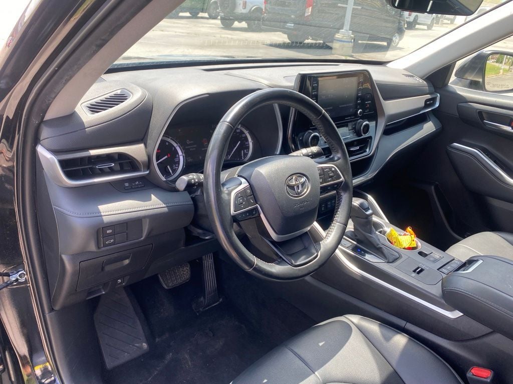 2022 Toyota Highlander XLE