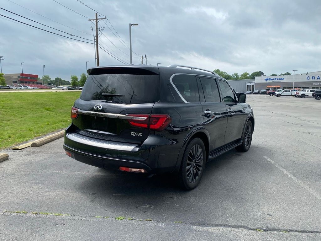 2023 INFINITI QX80 Premium Select