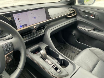 2023 Toyota Crown Platinum
