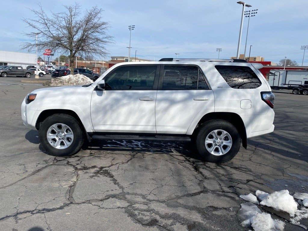 2022 Toyota 4Runner SR5