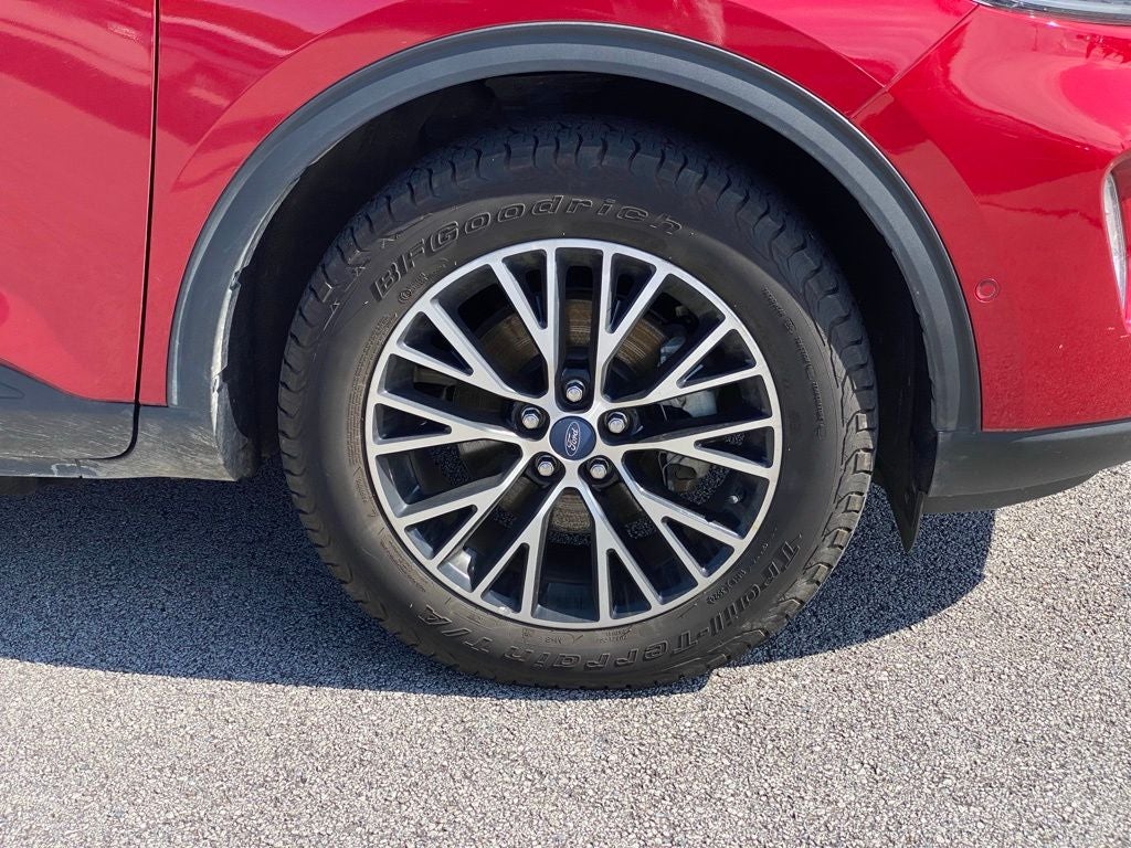 2021 Ford Escape Plug-In Hybrid Titanium