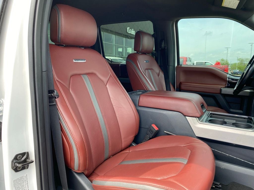 2022 Ford F-450SD Platinum