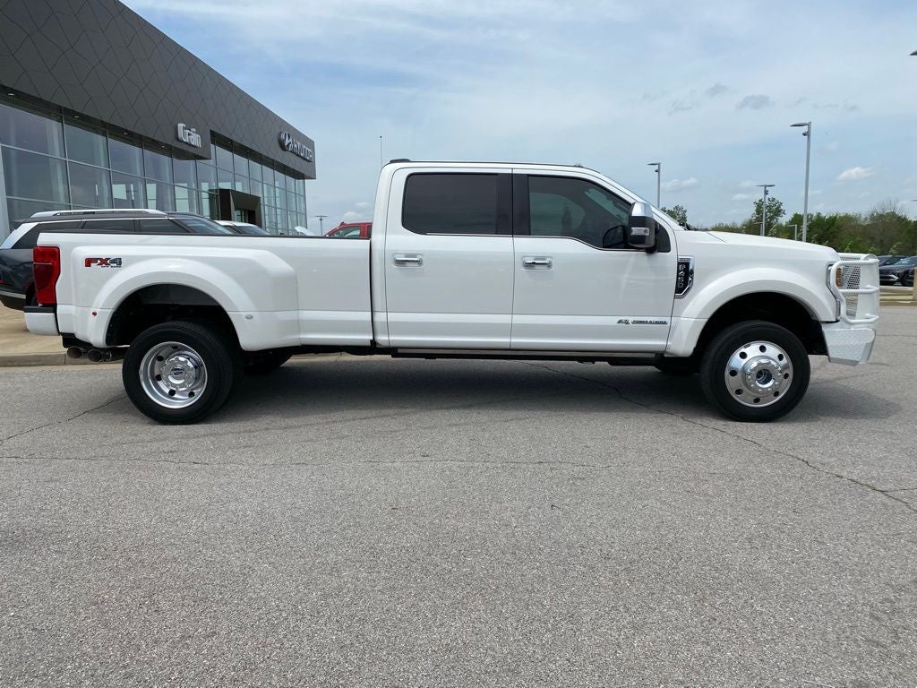 2022 Ford F-450SD Platinum