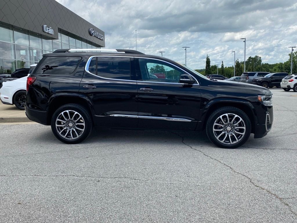 2023 GMC Acadia Denali