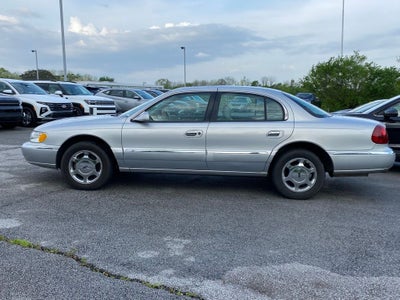 2002 Lincoln Continental Base