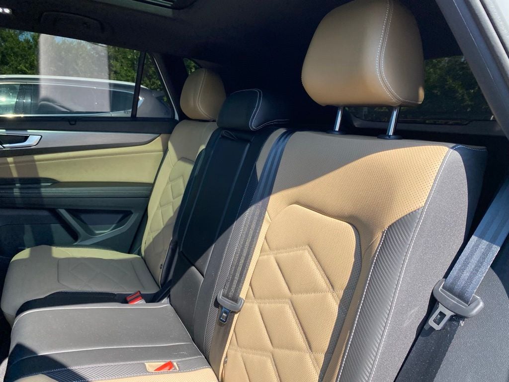 2024 Volkswagen Atlas Cross Sport 2.0T SE w/Technology
