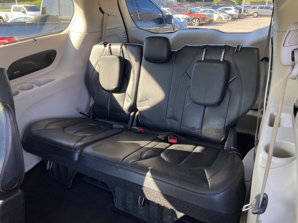 2017 Chrysler Pacifica Touring L Plus