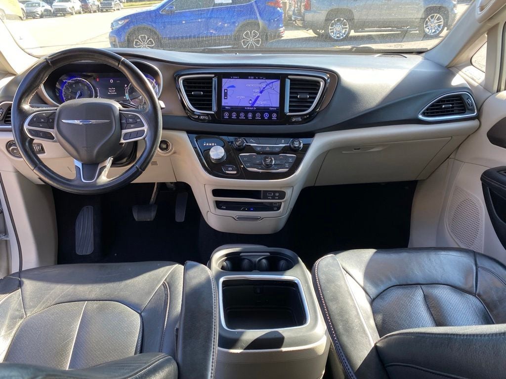 2017 Chrysler Pacifica Touring L Plus