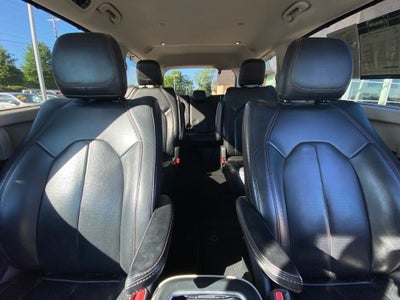 2017 Chrysler Pacifica Touring L Plus