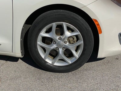 2017 Chrysler Pacifica Touring L Plus