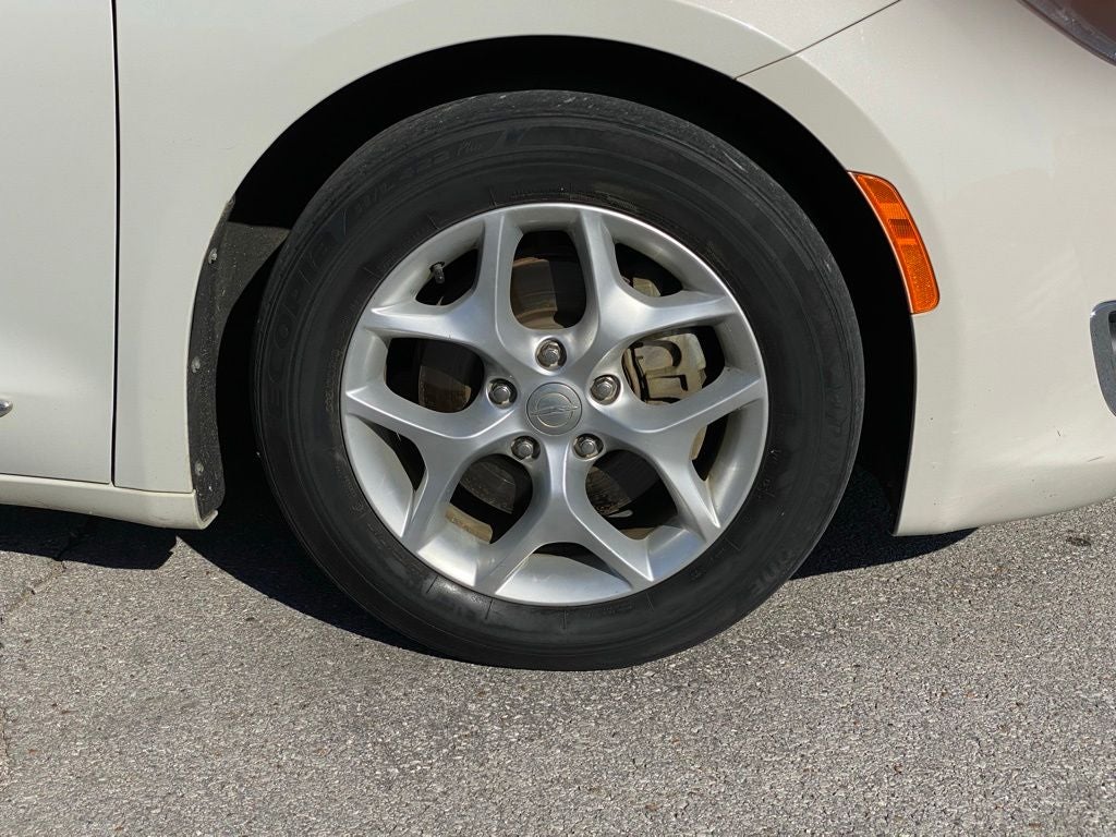 2017 Chrysler Pacifica Touring L Plus