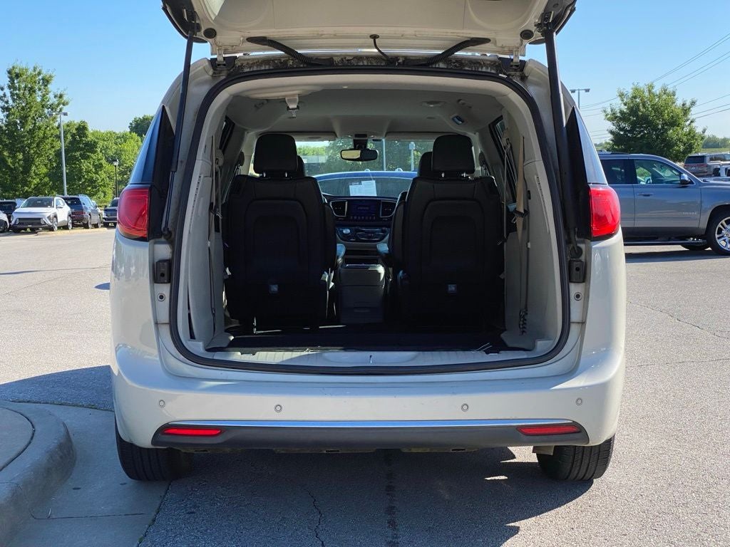 2017 Chrysler Pacifica Touring L Plus