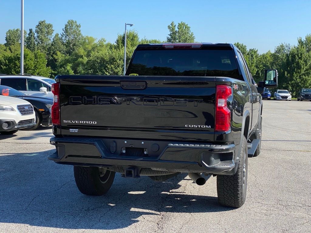 2024 Chevrolet Silverado 2500HD Custom
