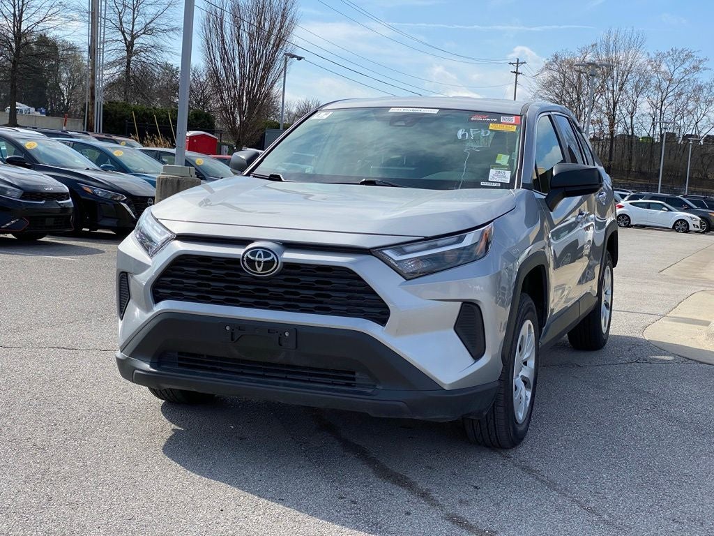 2025 Toyota RAV4 LE