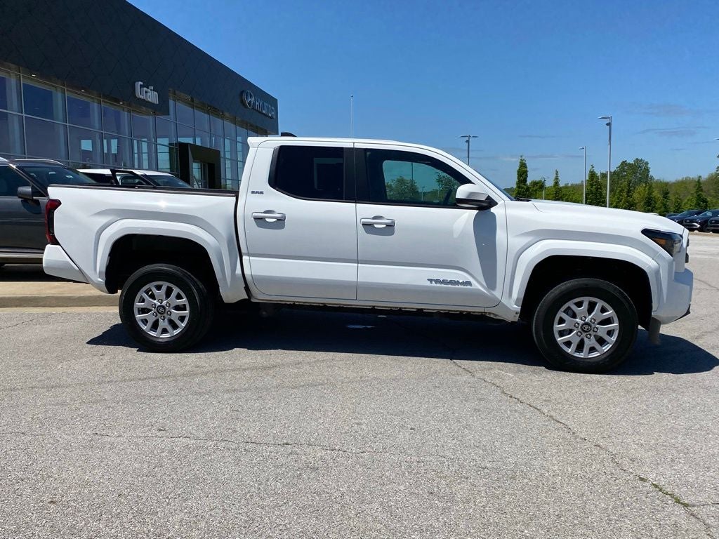 2024 Toyota Tacoma SR5