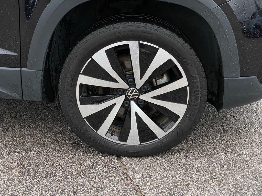 2024 Volkswagen Taos 1.5T SE