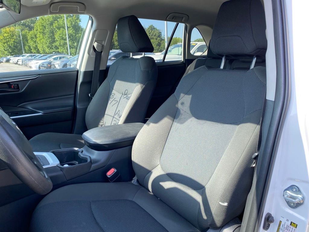 2024 Toyota RAV4 Hybrid LE