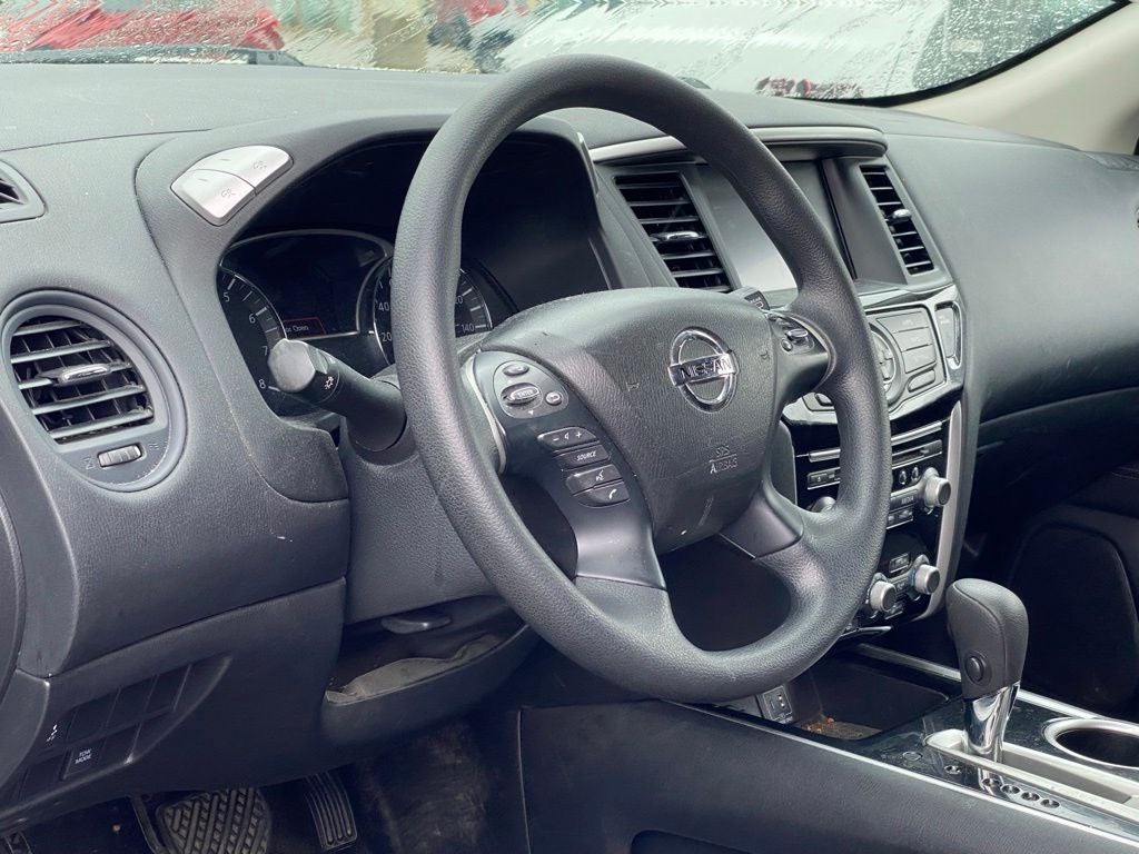 2019 Nissan Pathfinder S