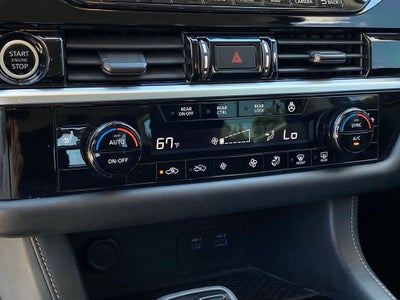 2022 Nissan Pathfinder SL