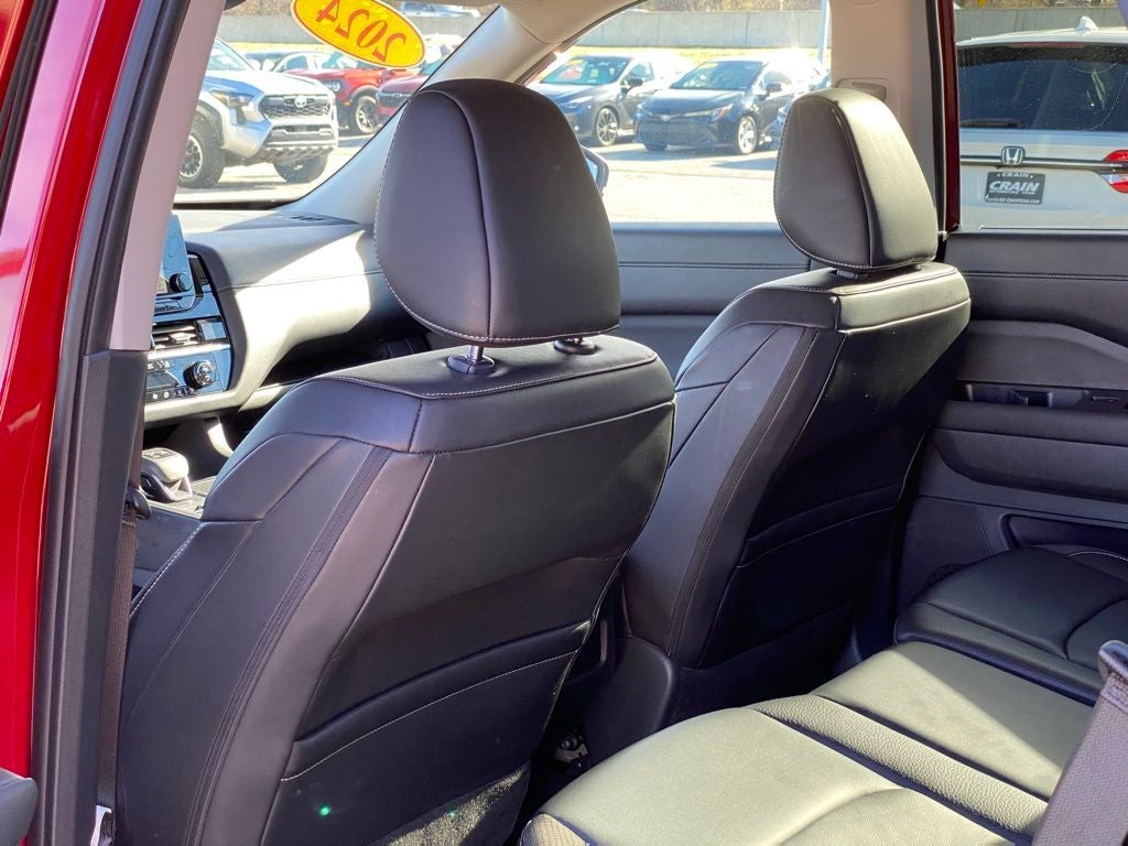 2024 Nissan Pathfinder SL