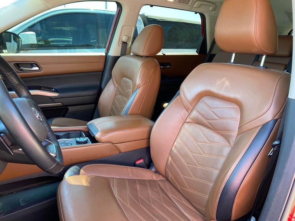 2022 Nissan Pathfinder Platinum
