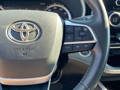 2025 Toyota Highlander XLE