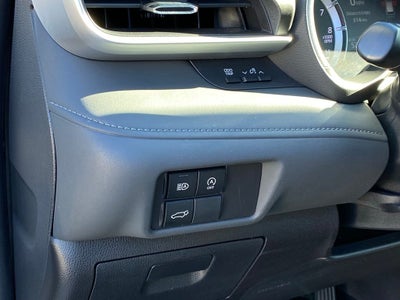 2024 Toyota Highlander LE ALL WHEEL DRIVE