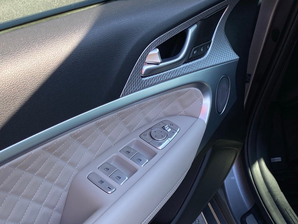 2023 Genesis G70 3.3T