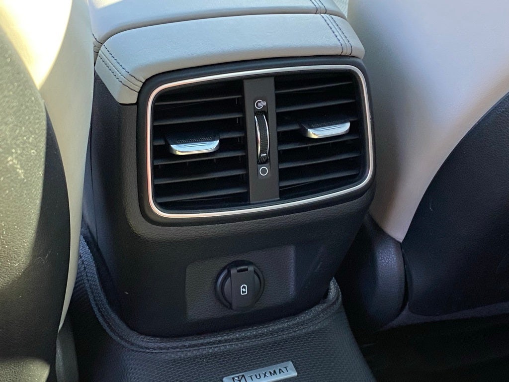 2023 Genesis G70 3.3T