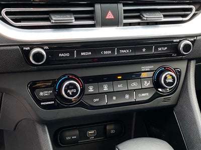 2022 Kia Niro LXS