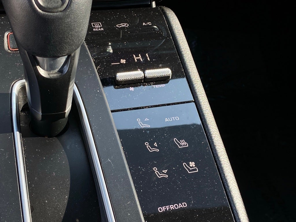 2022 Porsche Macan Base