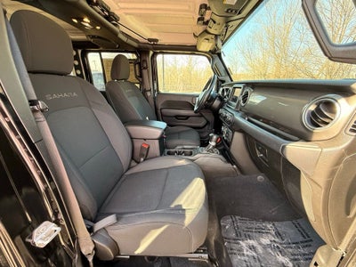 2019 Jeep Wrangler Unlimited Sahara APPLE CAR PLAY / CLEAN CARFAX/ 1 OWNER