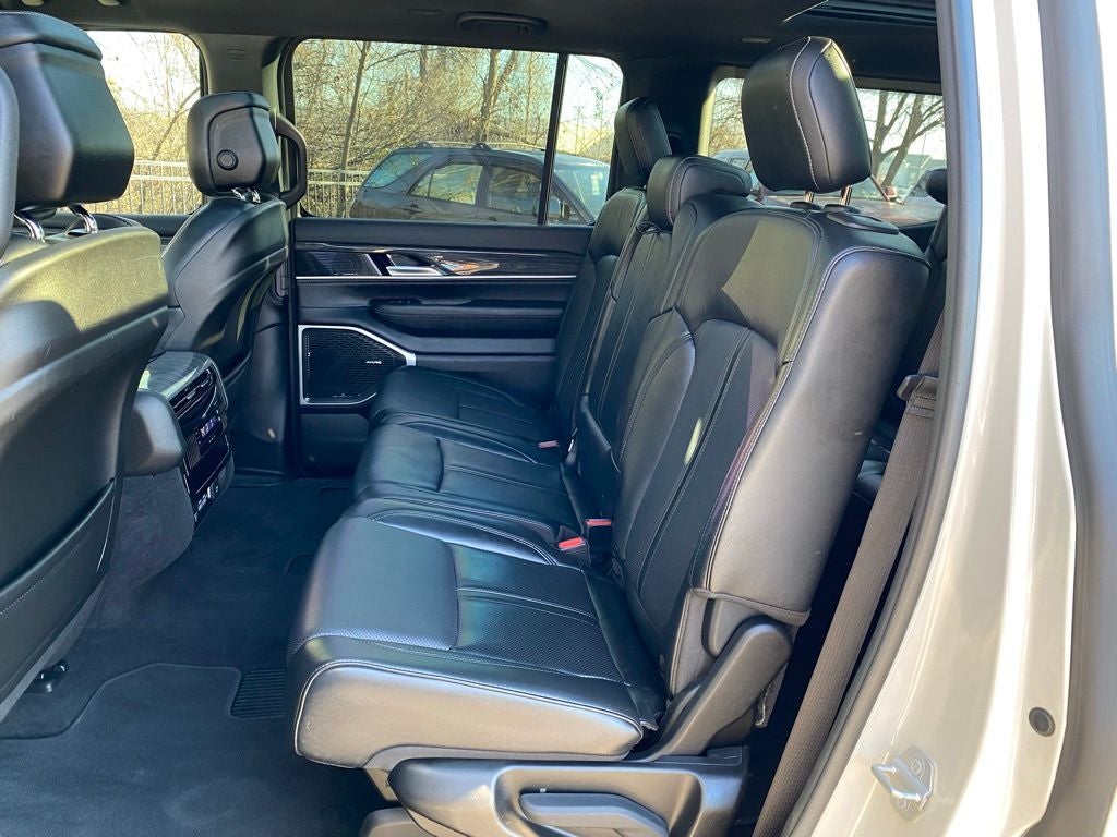 2022 Jeep Wagoneer Series II