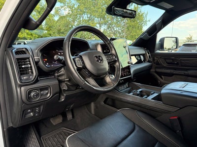 2026 RAM 1500 Limited - 4WD / PANORAMIC SUNROOF / CLEAN CARFAX
