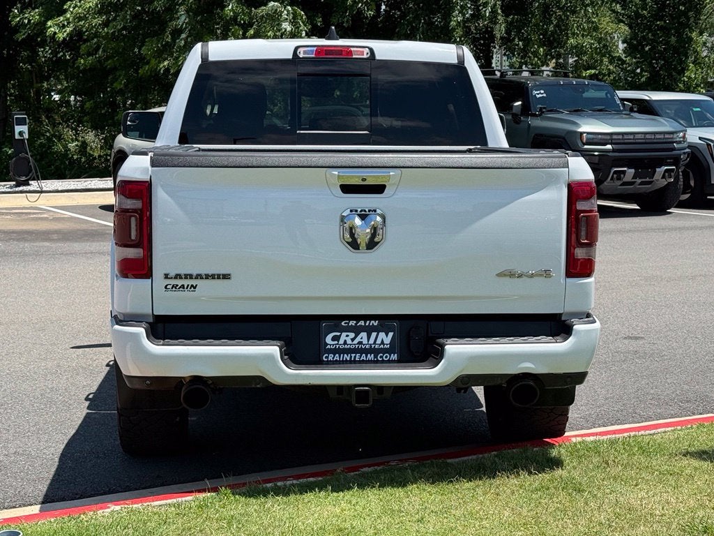 2021 RAM 1500 Laramie - 4WD / PANORAMIC SUNROOF / CLEAN CARFAX