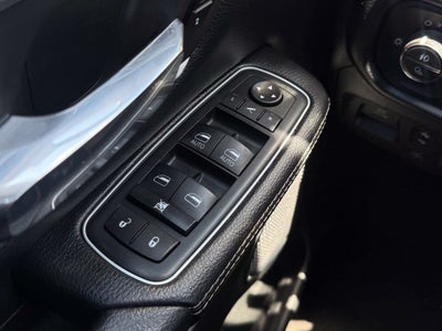 2021 RAM 1500 Laramie - 4WD / PANORAMIC SUNROOF / CLEAN CARFAX