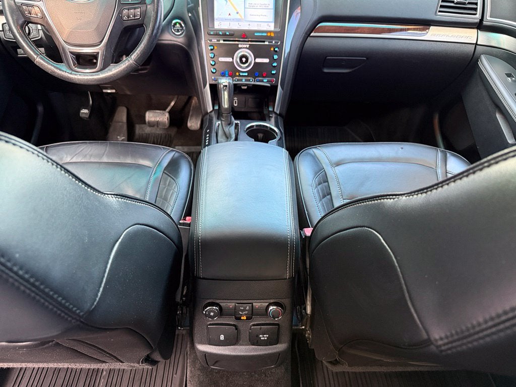 2017 Ford Explorer Platinum - 4WD